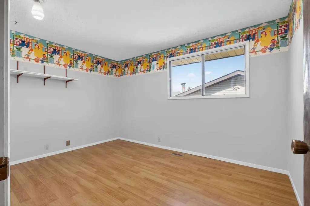 900 Abbeydale Drive NE Calgary AB T2A 5Y1