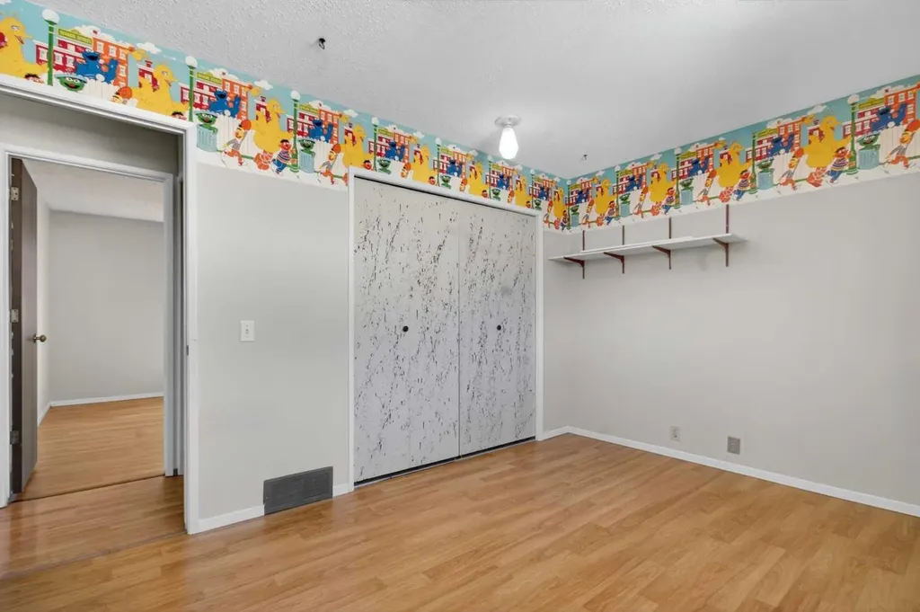 900 Abbeydale Drive NE Calgary AB T2A 5Y1