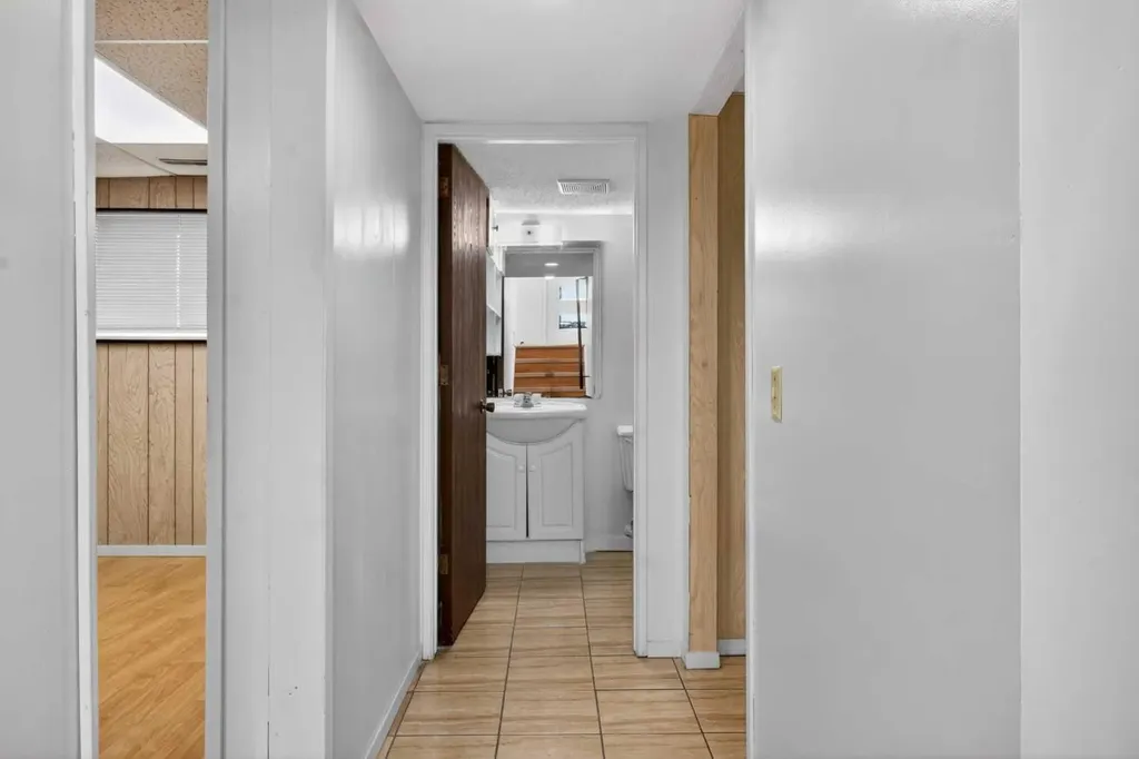 900 Abbeydale Drive NE Calgary AB T2A 5Y1