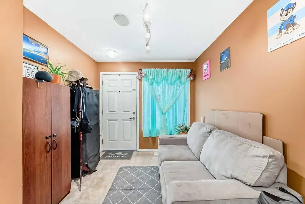 244 Saddlebrook Point NE Calgary AB T3J0G5