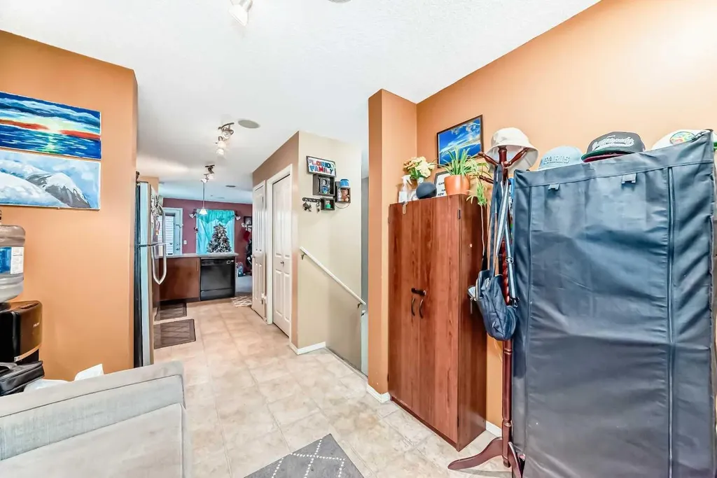 244 Saddlebrook Point NE Calgary AB T3J0G5