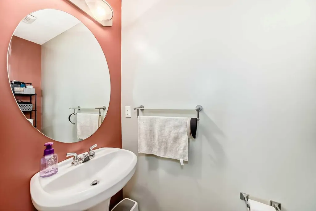 244 Saddlebrook Point NE Calgary AB T3J0G5
