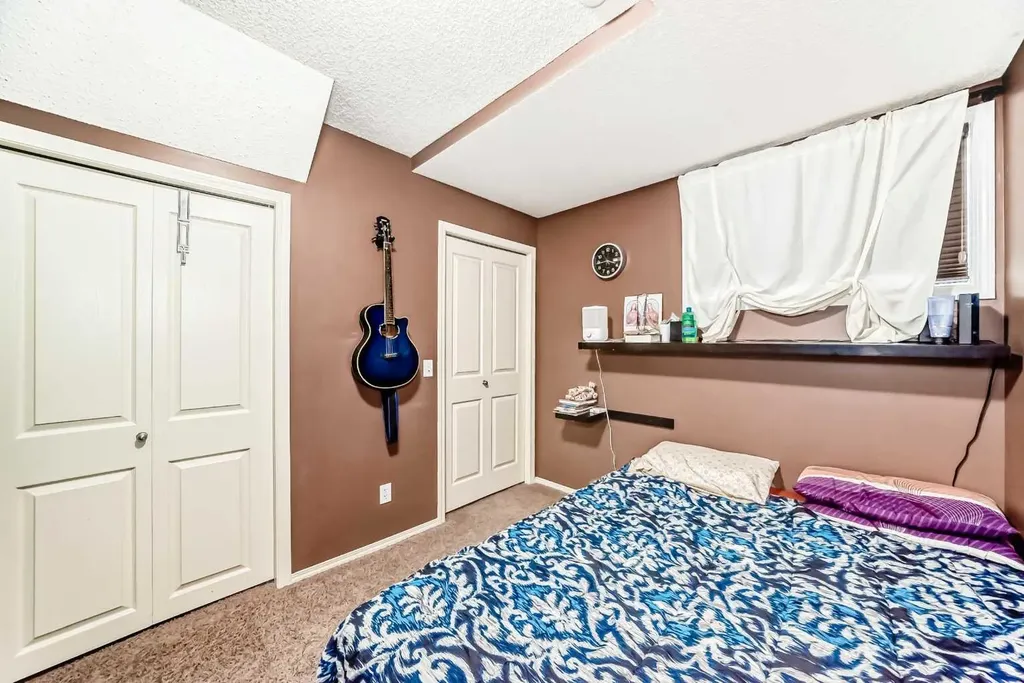 244 Saddlebrook Point NE Calgary AB T3J0G5
