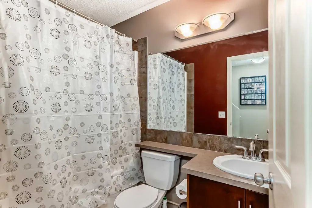 244 Saddlebrook Point NE Calgary AB T3J0G5