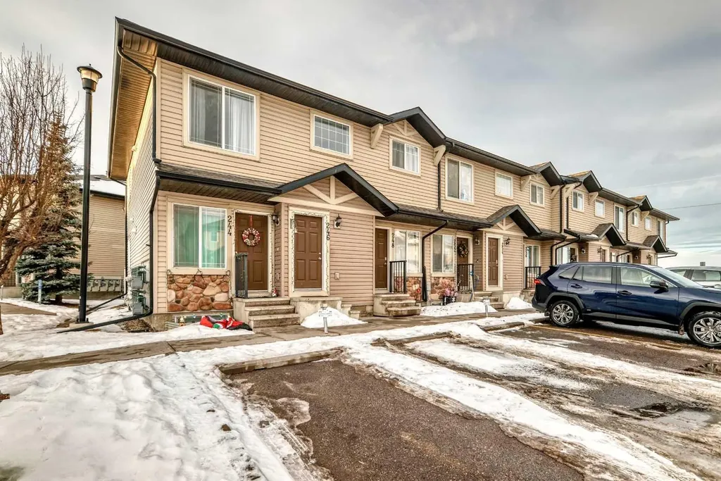244 Saddlebrook Point NE Calgary AB T3J0G5