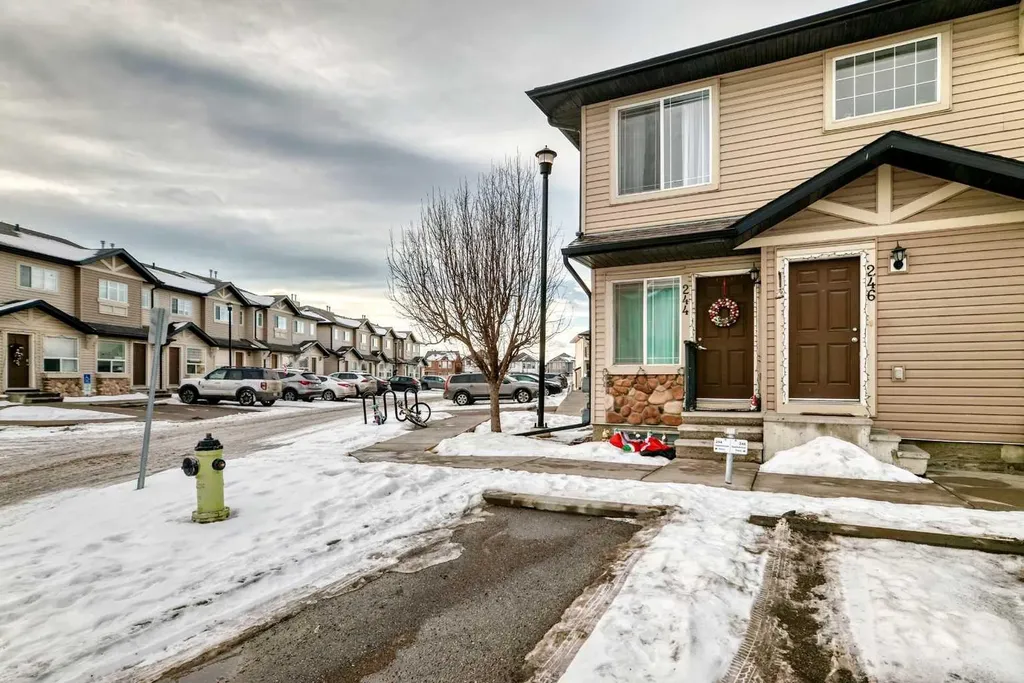244 Saddlebrook Point NE Calgary AB T3J0G5