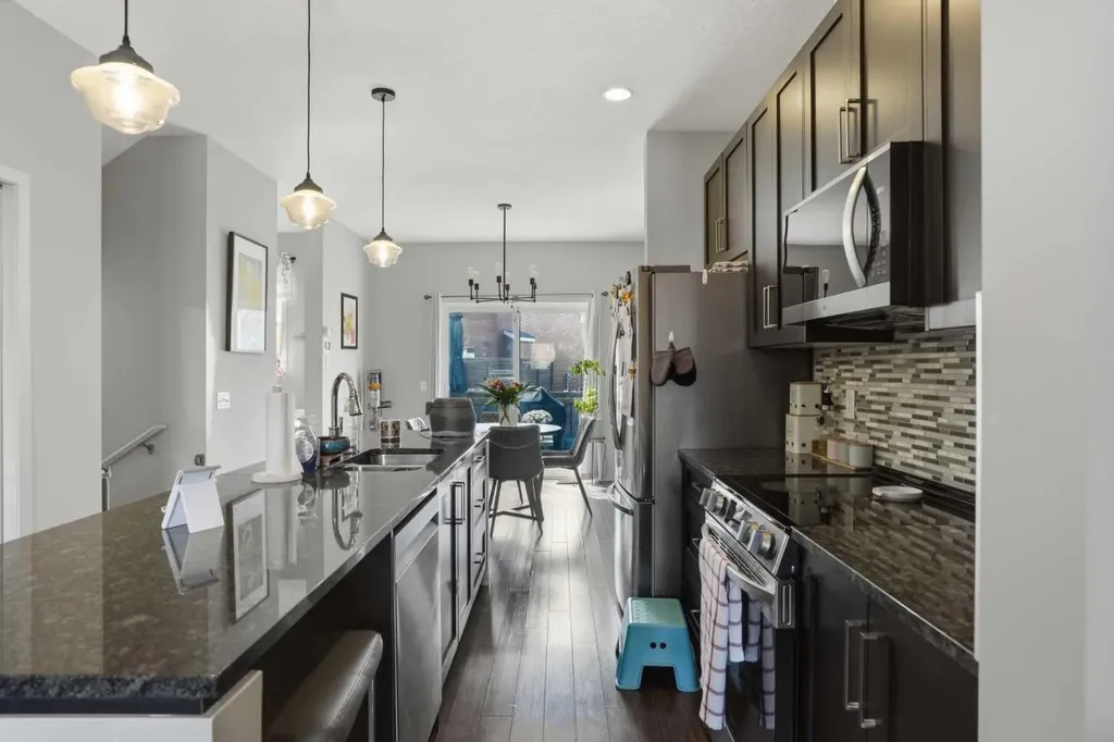 227 Copperpond Row SE Calgary AB T2Z 1H2