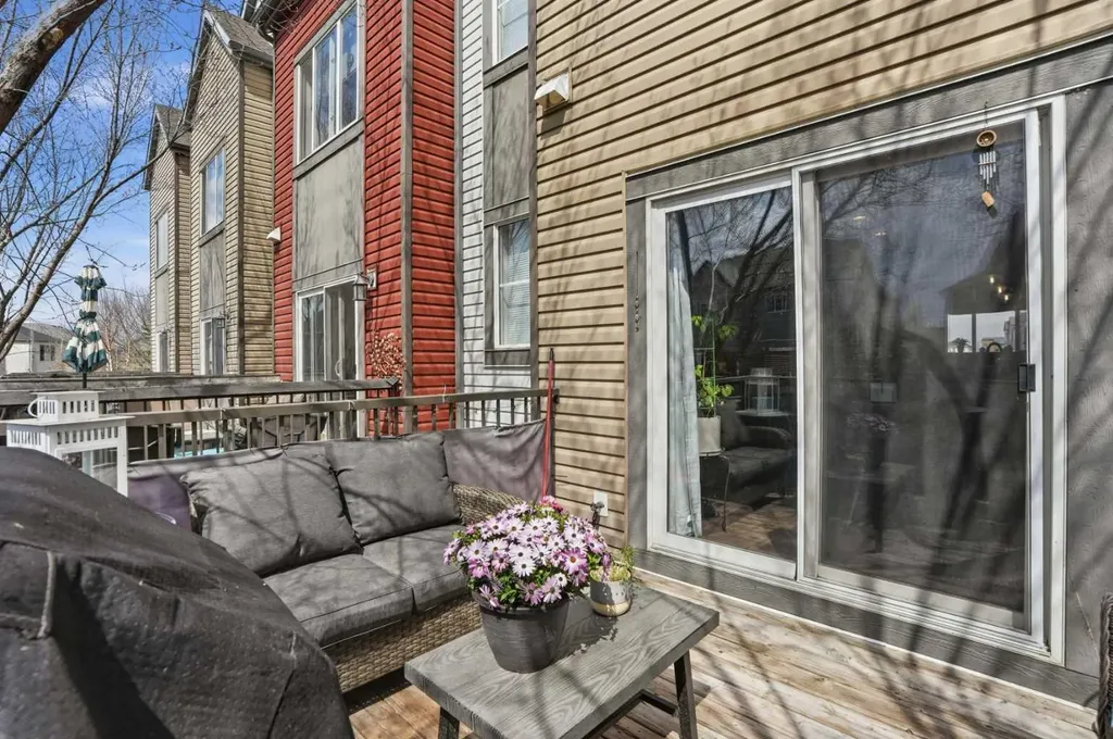 227 Copperpond Row SE Calgary AB T2Z 1H2