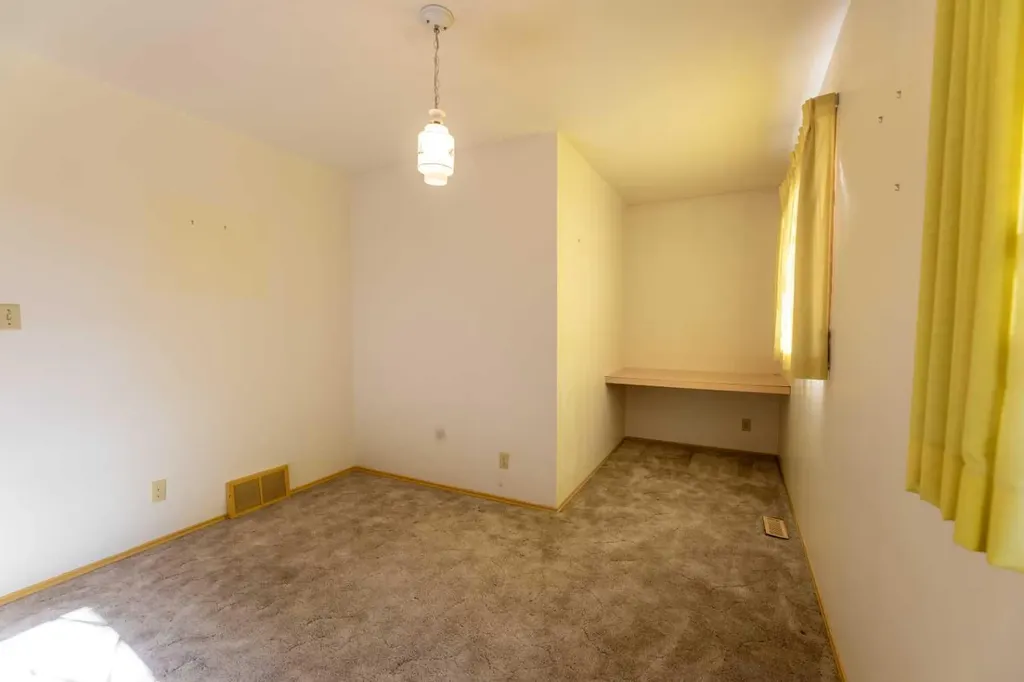 548 Mountain Street Hinton AB T7V 1J5