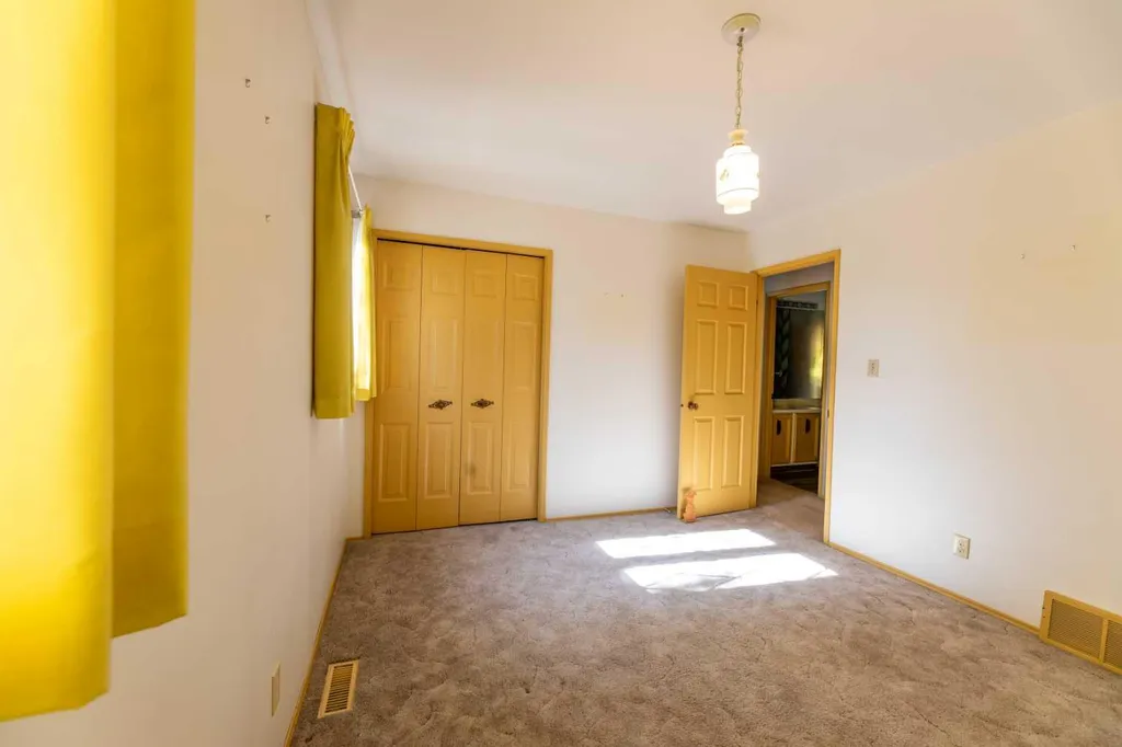 548 Mountain Street Hinton AB T7V 1J5