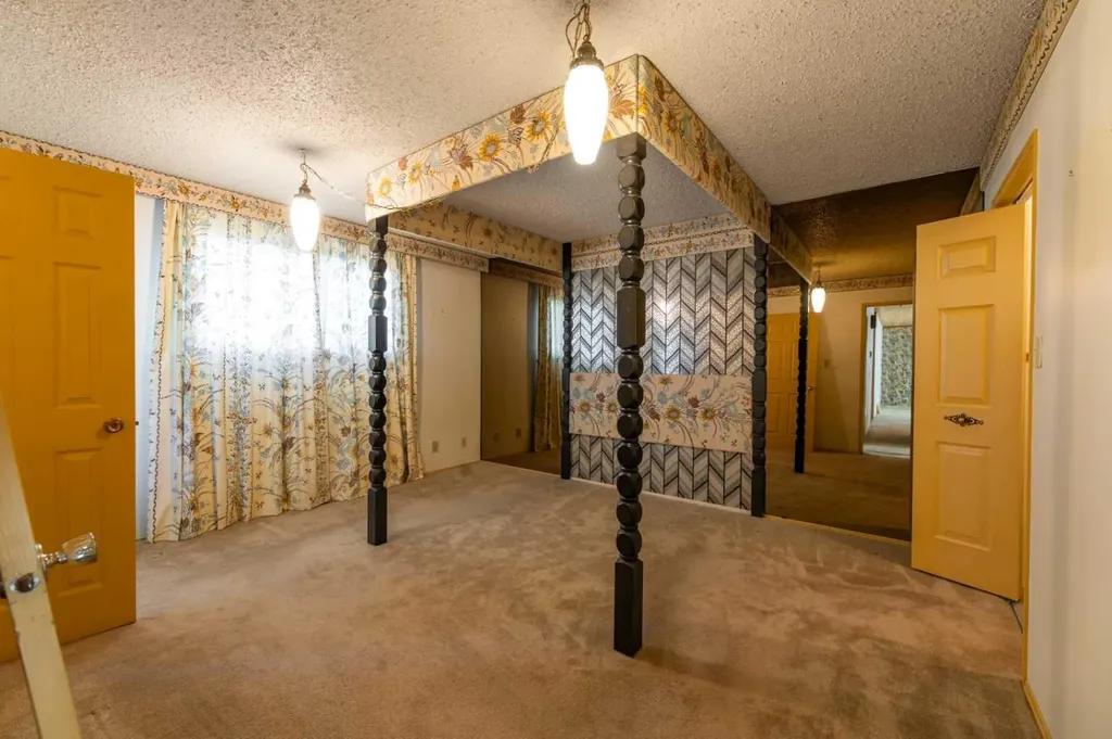548 Mountain Street Hinton AB T7V 1J5