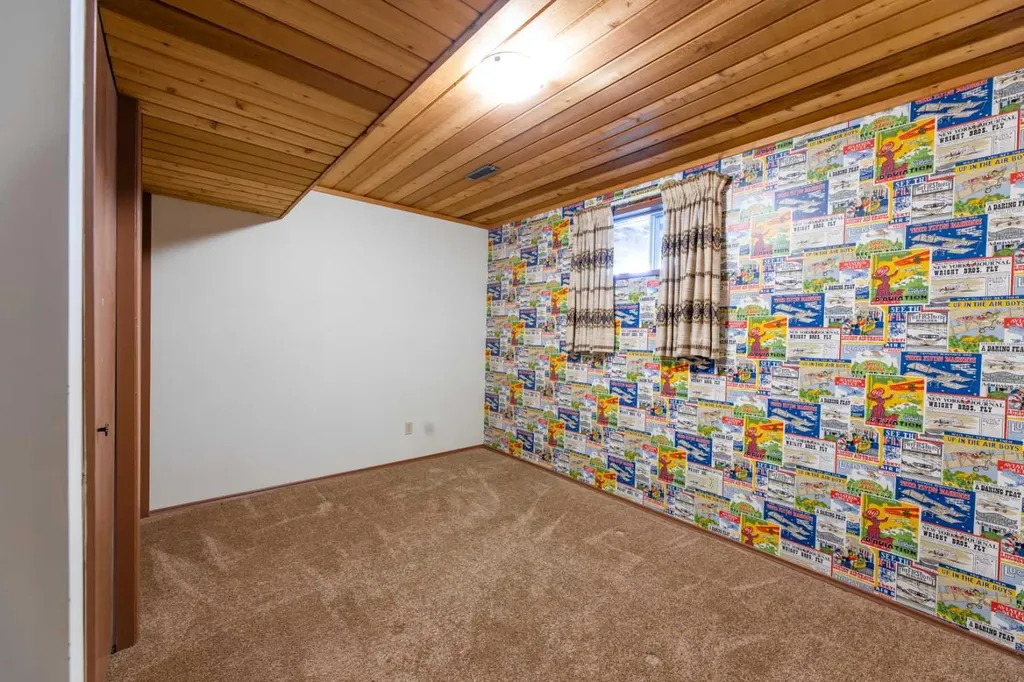 548 Mountain Street Hinton AB T7V 1J5