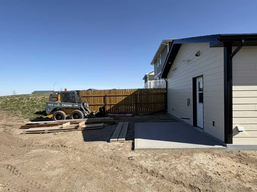 7046 48 Street Taber AB T1G 0G7