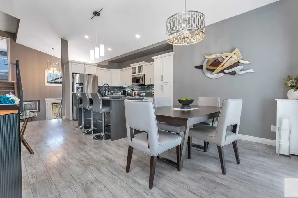 11 Craig Road Sylvan Lake AB T4S 0N7