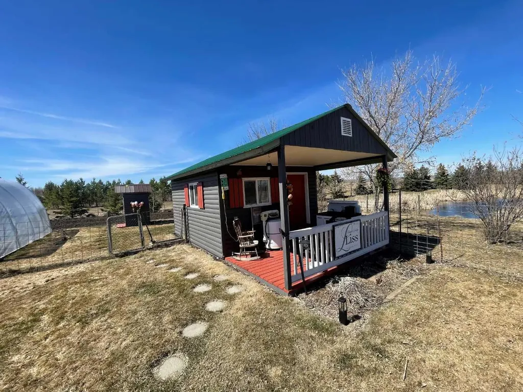 57314 Highway 757 Rural Lac Ste. Anne County AB T0E 2C0