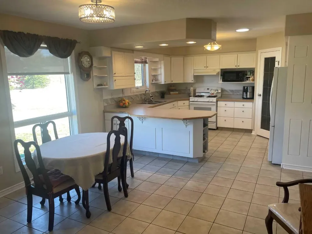 57314 Highway 757 Rural Lac Ste. Anne County AB T0E 2C0