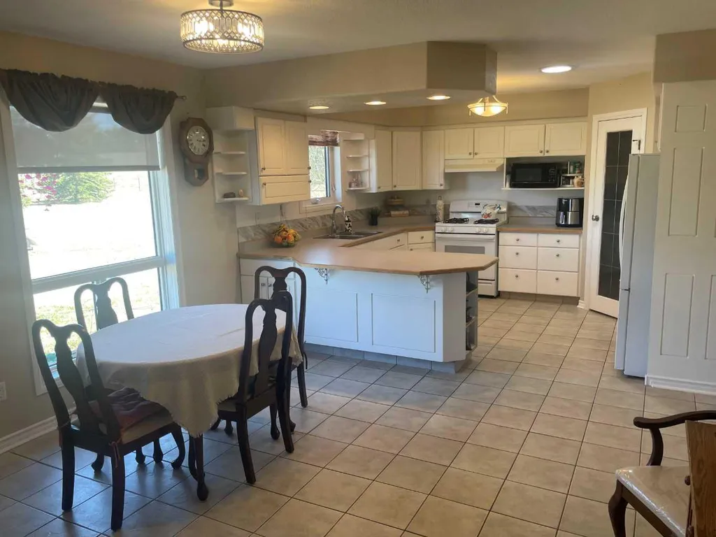 57314 Highway 757 Rural Lac Ste. Anne County AB T0E 2C0