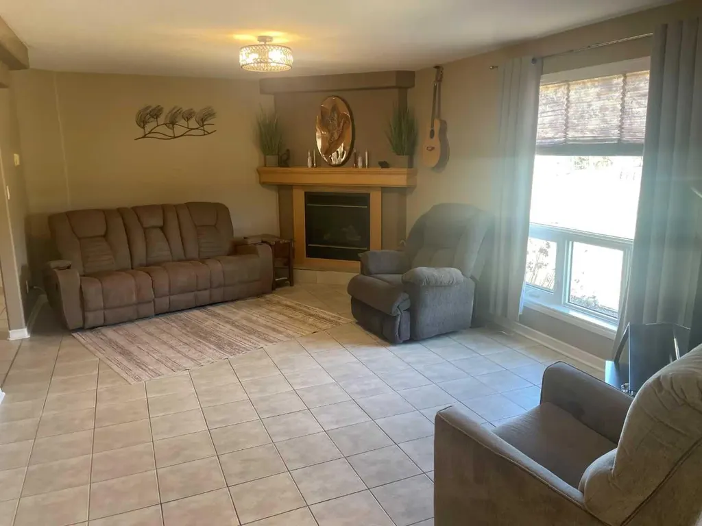 57314 Highway 757 Rural Lac Ste. Anne County AB T0E 2C0