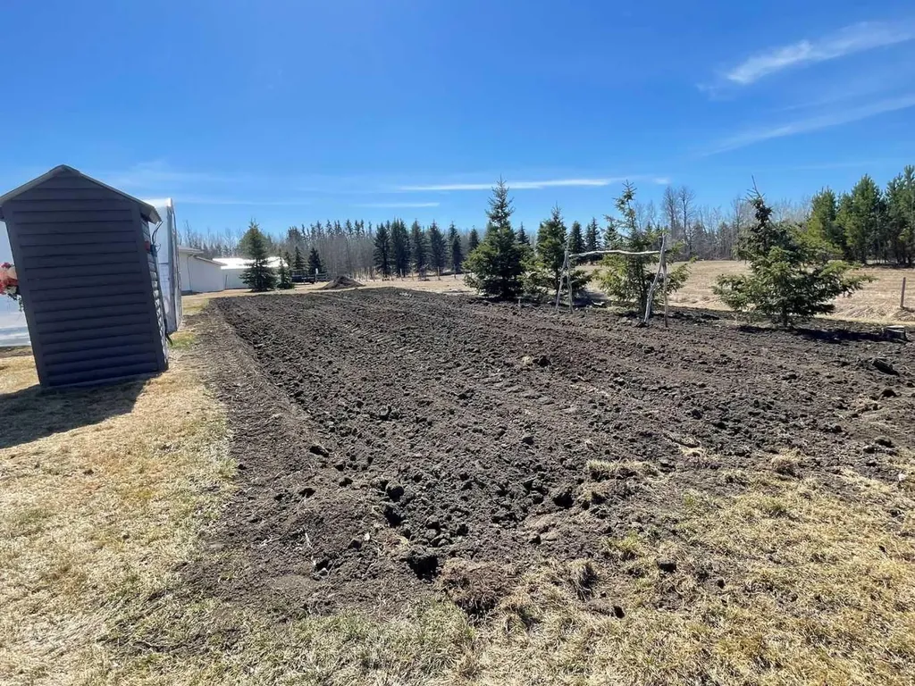57314 Highway 757 Rural Lac Ste. Anne County AB T0E 2C0