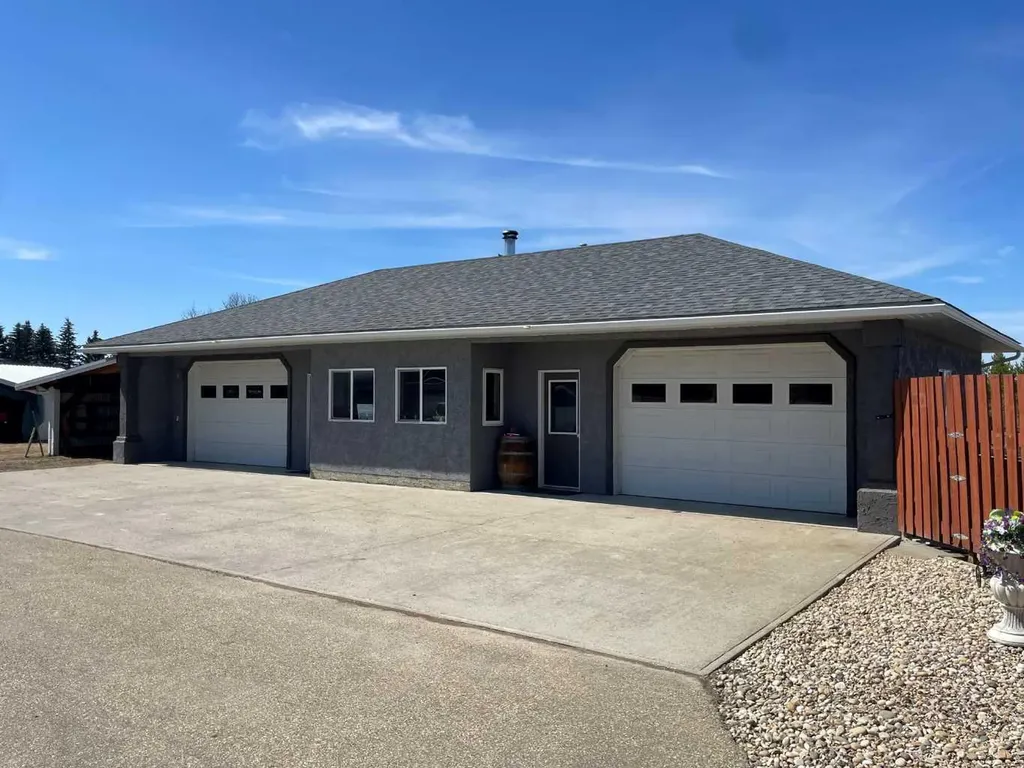 57314 Highway 757 Rural Lac Ste. Anne County AB T0E 2C0