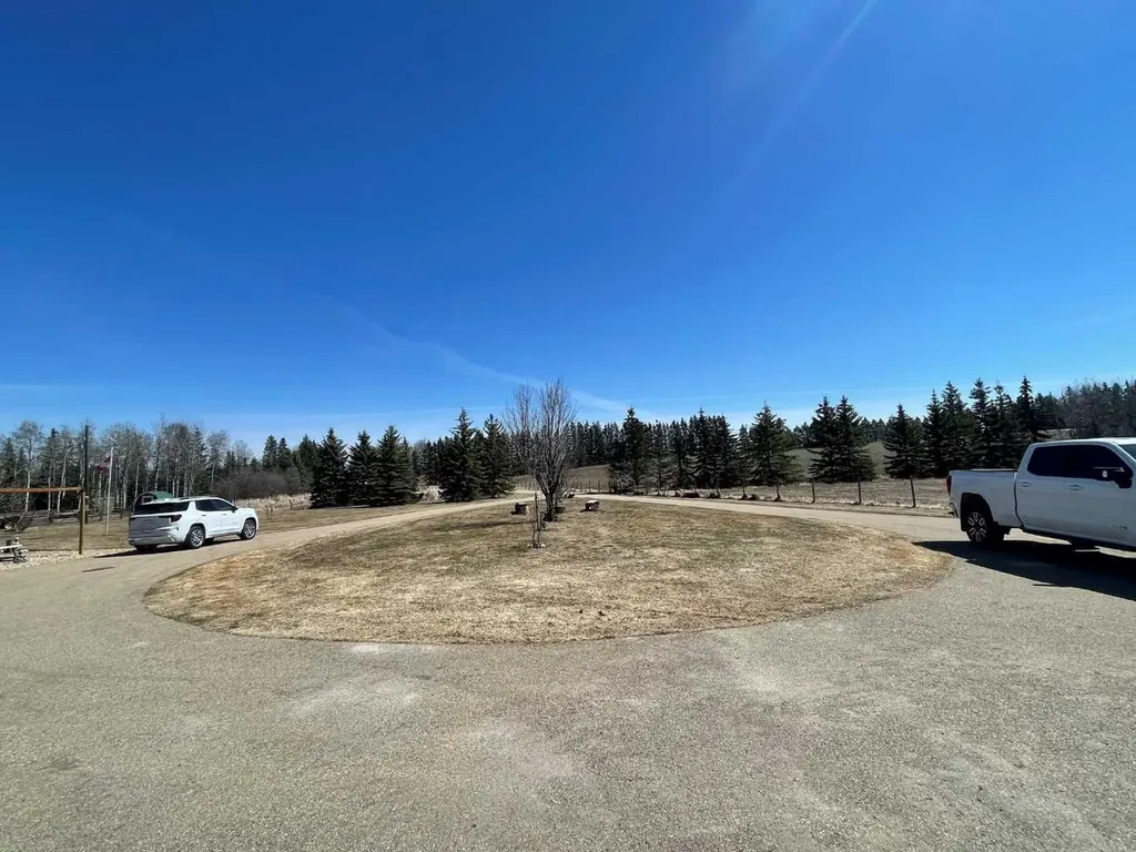57314 Highway 757 Rural Lac Ste. Anne County AB T0E 2C0