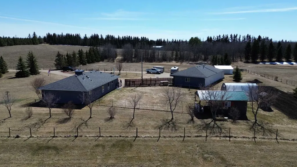 57314 Highway 757 Rural Lac Ste. Anne County AB T0E 2C0