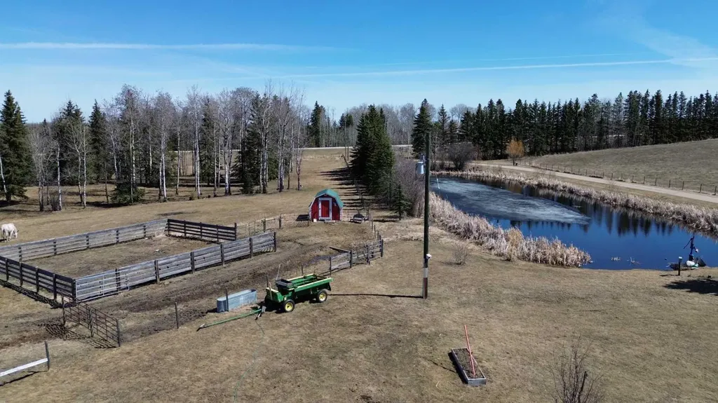 57314 Highway 757 Rural Lac Ste. Anne County AB T0E 2C0