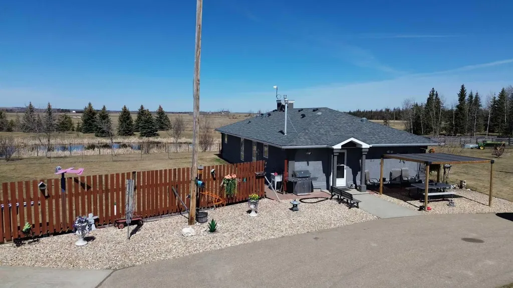 57314 Highway 757 Rural Lac Ste. Anne County AB T0E 2C0
