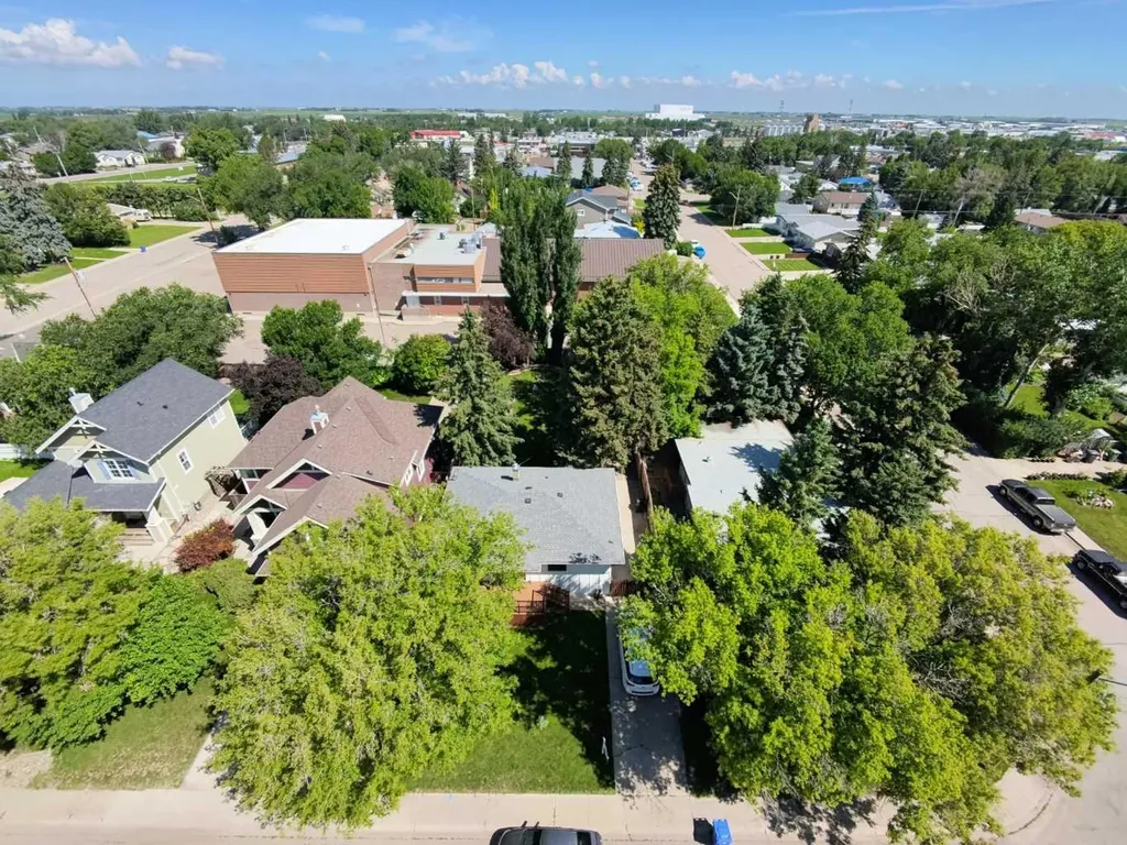 1804 22 Avenue Coaldale AB T1M 1G2