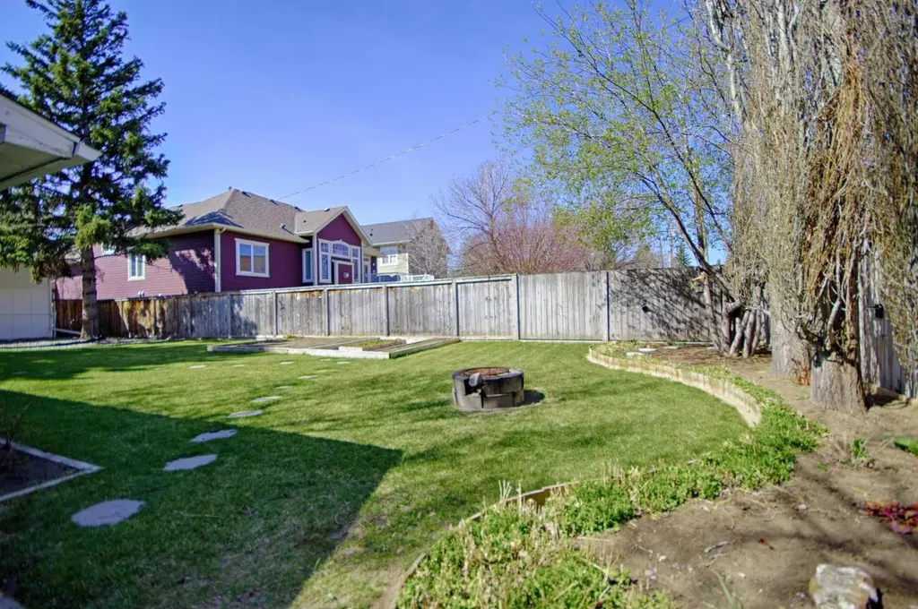 1804 22 Avenue Coaldale AB T1M 1G2
