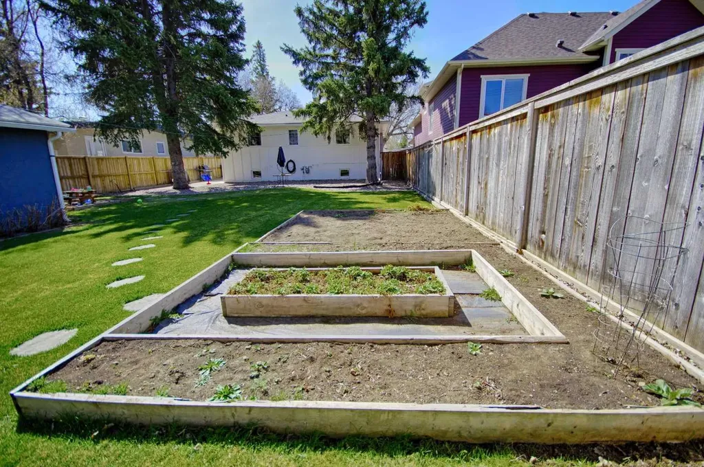 1804 22 Avenue Coaldale AB T1M 1G2