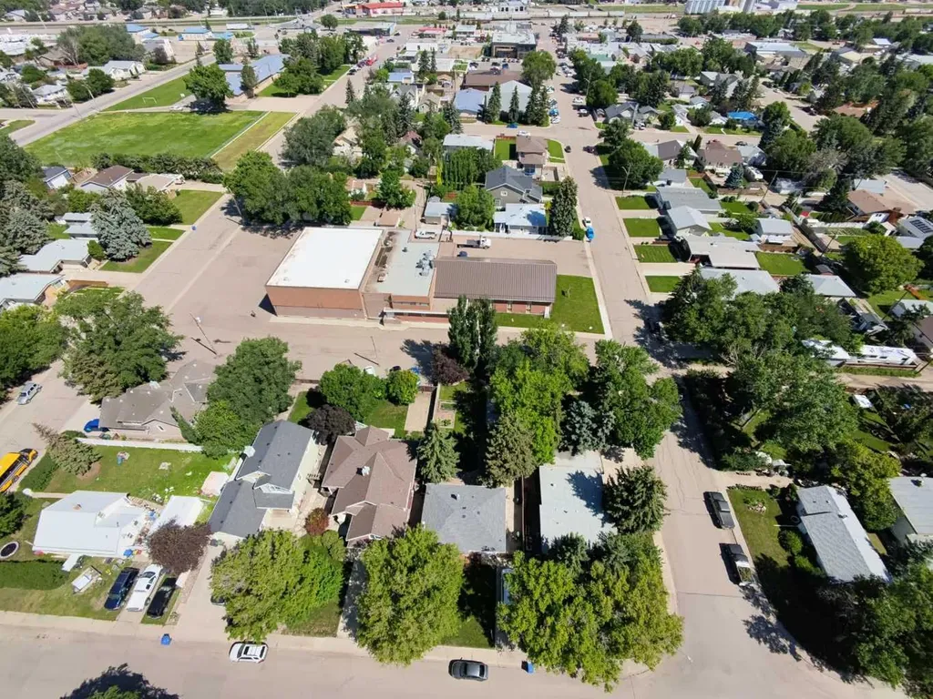 1804 22 Avenue Coaldale AB T1M 1G2