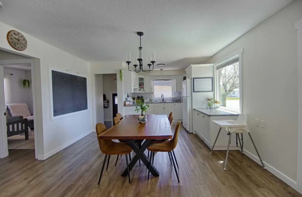 1804 22 Avenue Coaldale AB T1M 1G2