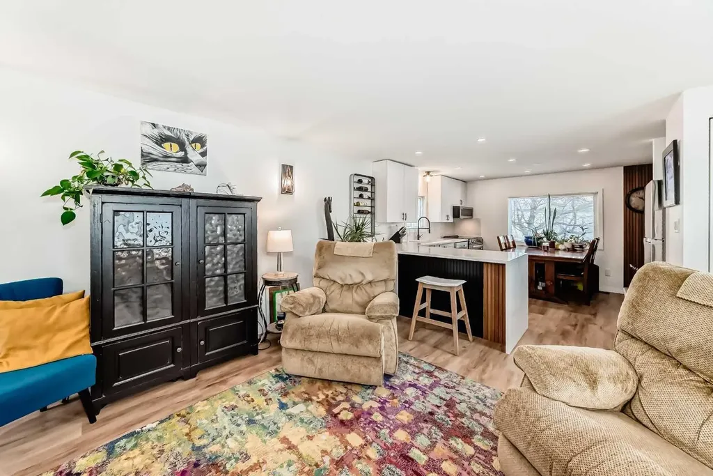 99 Arbour Lake Road NW Calgary AB T3G 4E4