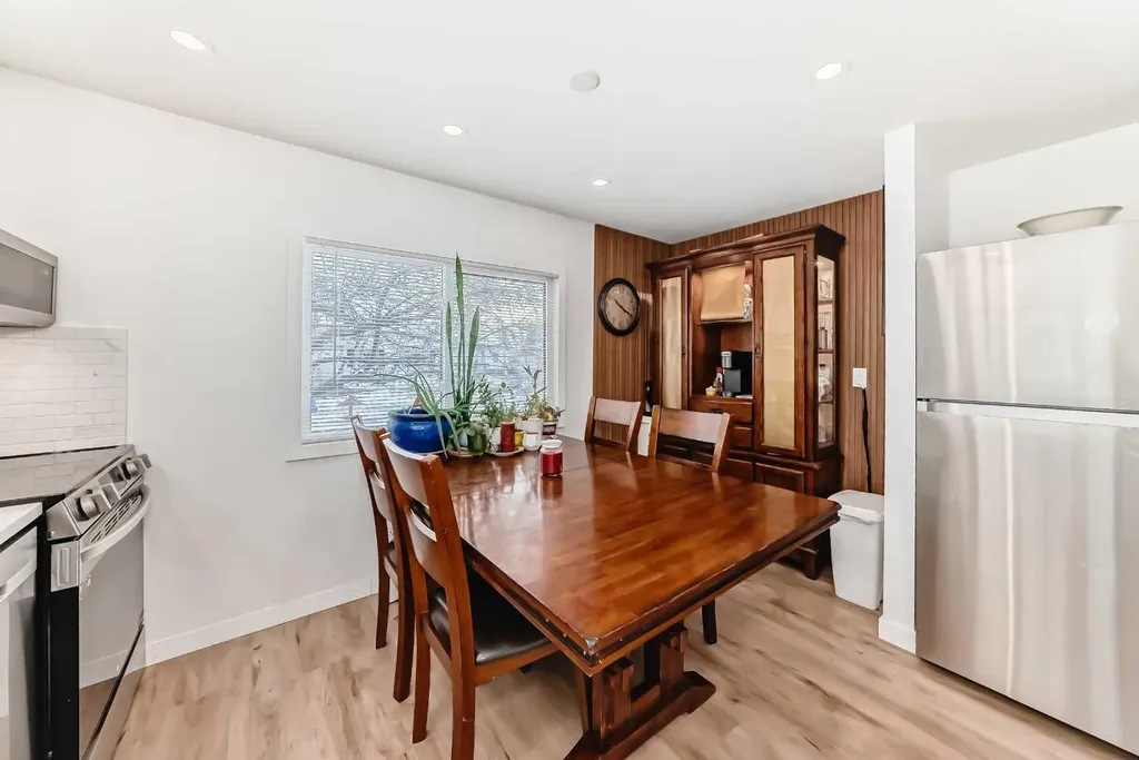 99 Arbour Lake Road NW Calgary AB T3G 4E4