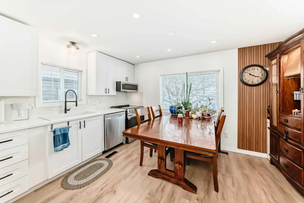 99 Arbour Lake Road NW Calgary AB T3G 4E4