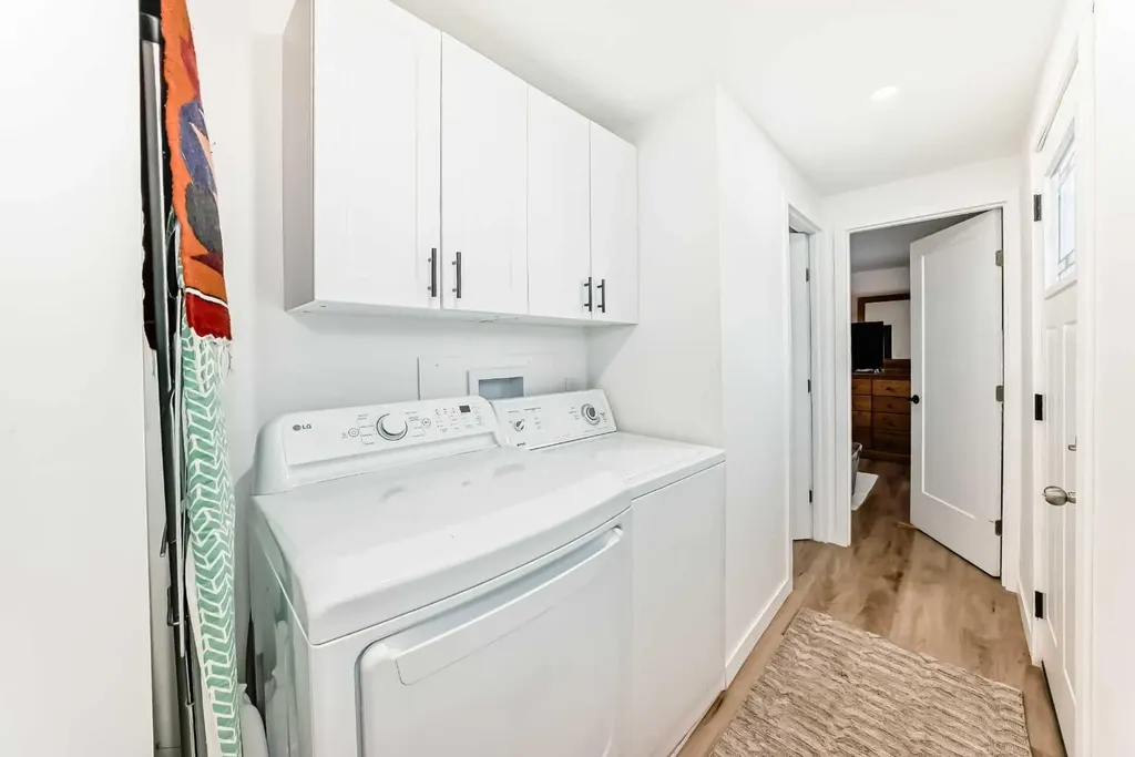 99 Arbour Lake Road NW Calgary AB T3G 4E4