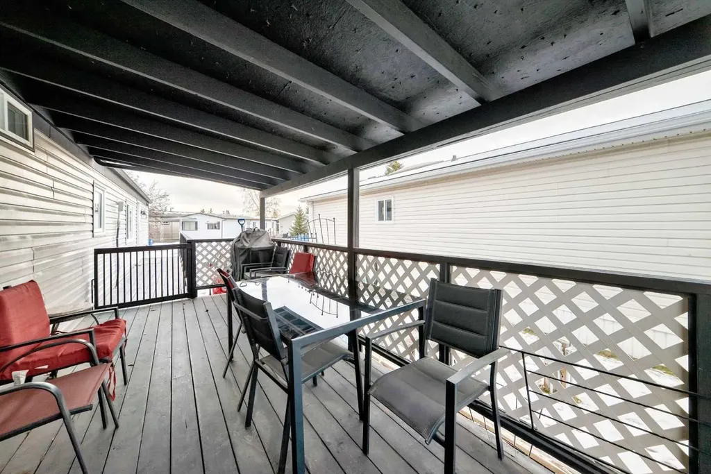 99 Arbour Lake Road NW Calgary AB T3G 4E4