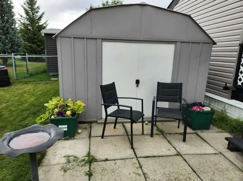 99 Arbour Lake Road NW Calgary AB T3G 4E4