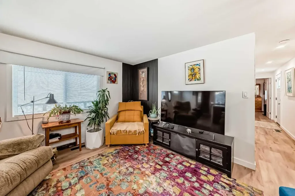 99 Arbour Lake Road NW Calgary AB T3G 4E4