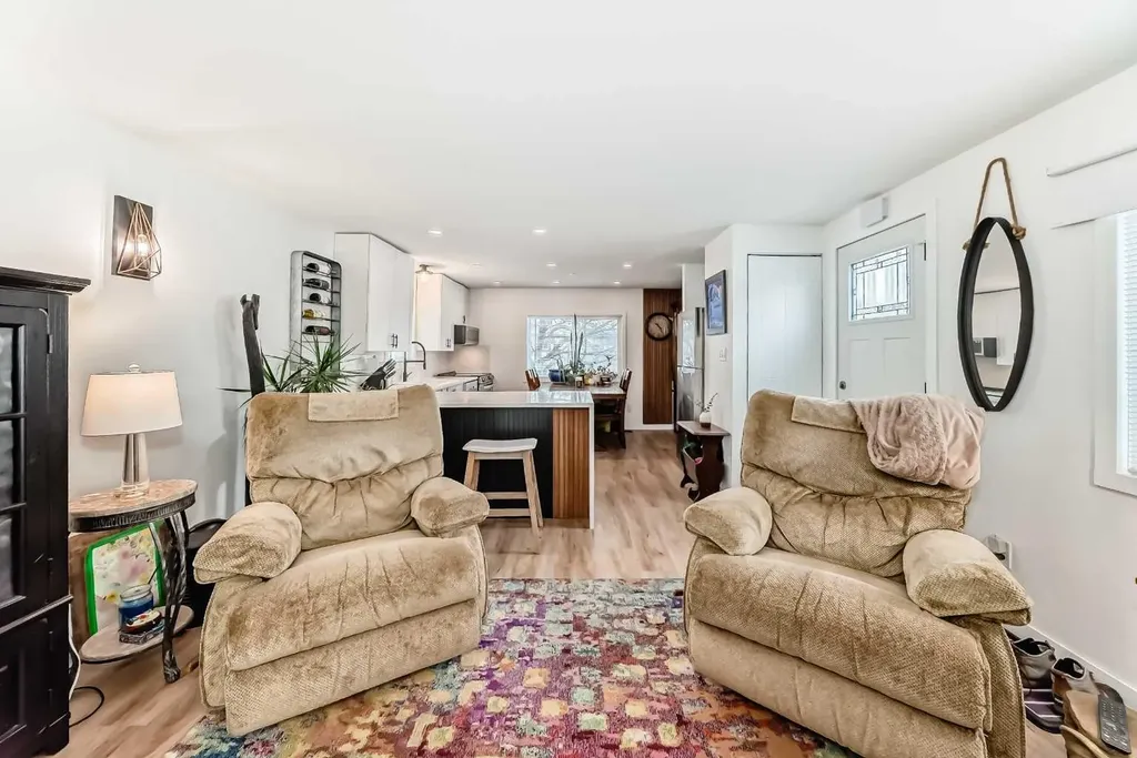 99 Arbour Lake Road NW Calgary AB T3G 4E4