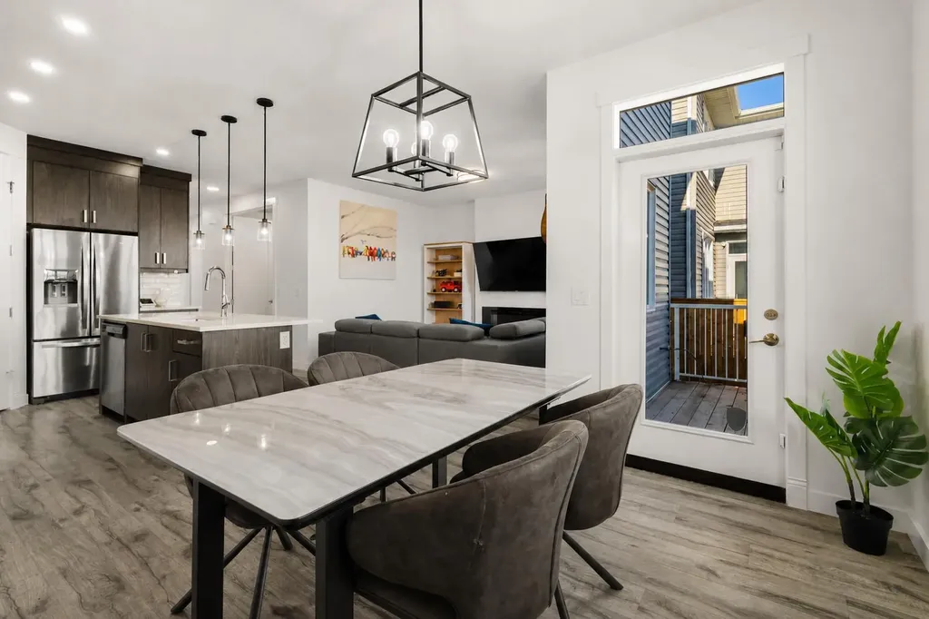 1041 Iron Landing Way Crossfield AB T0M0S0