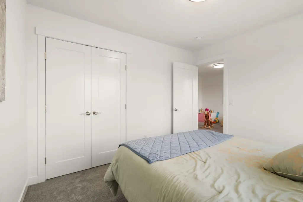 1041 Iron Landing Way Crossfield AB T0M0S0