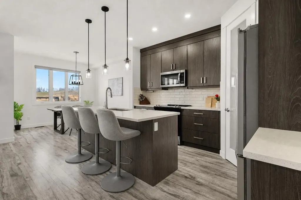1041 Iron Landing Way Crossfield AB T0M0S0