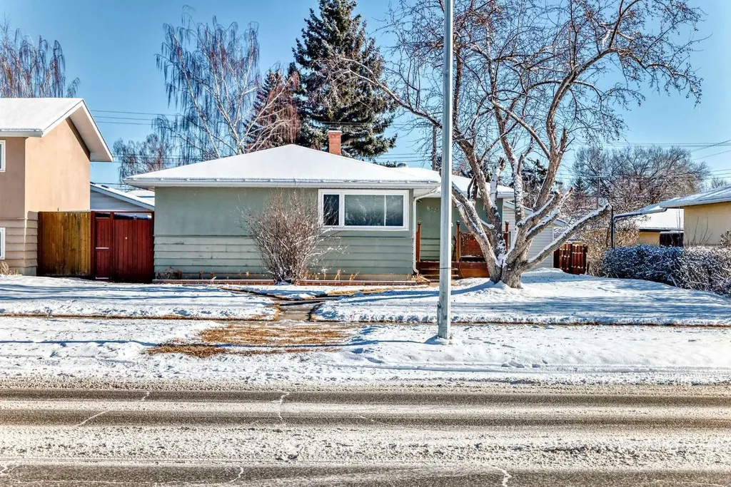 8222 Fairmount Drive SE Calgary AB T2H0Y3