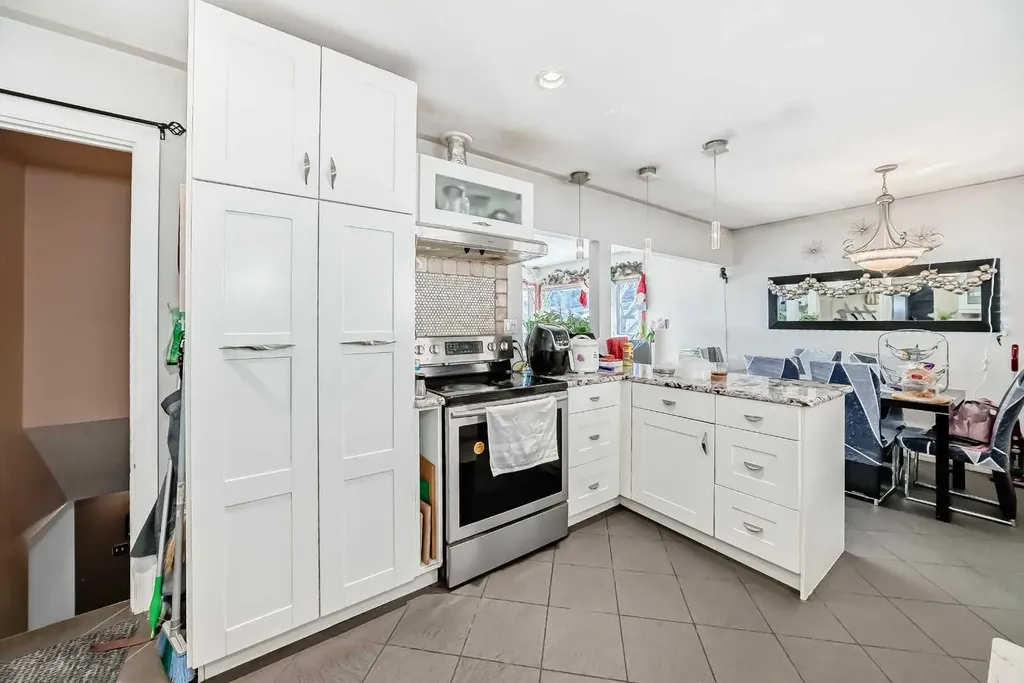 8222 Fairmount Drive SE Calgary AB T2H0Y3