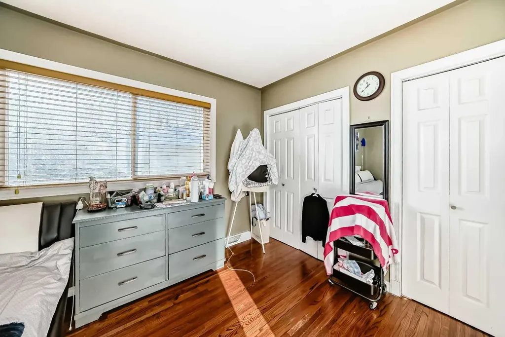 8222 Fairmount Drive SE Calgary AB T2H0Y3