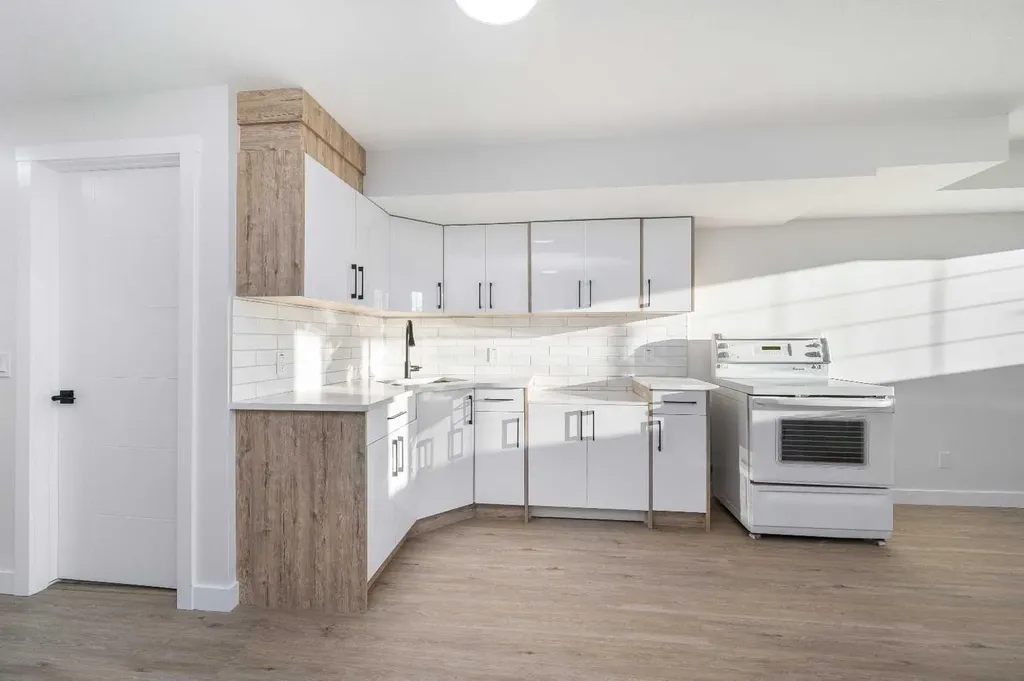 4249 Catalina Boulevard NE Calgary AB T1Y6Y5
