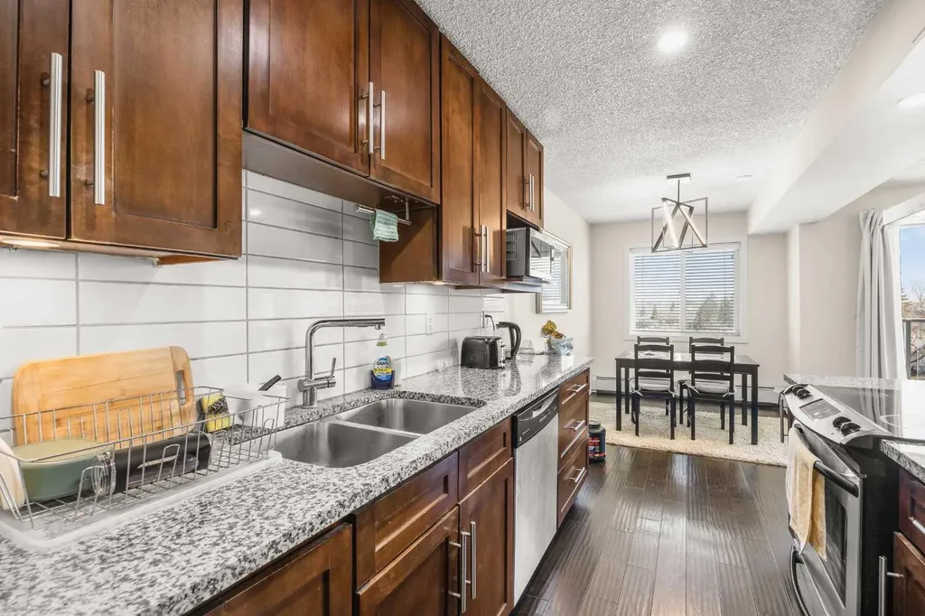 4455D Greenview Drive NE Calgary AB T2E 6M1