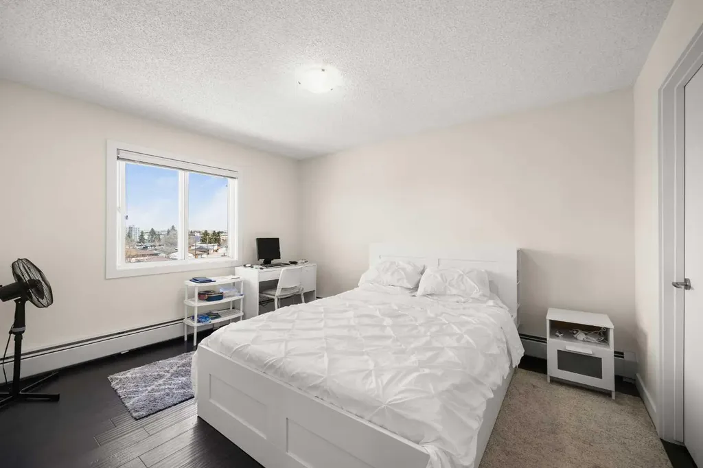 4455D Greenview Drive NE Calgary AB T2E 6M1